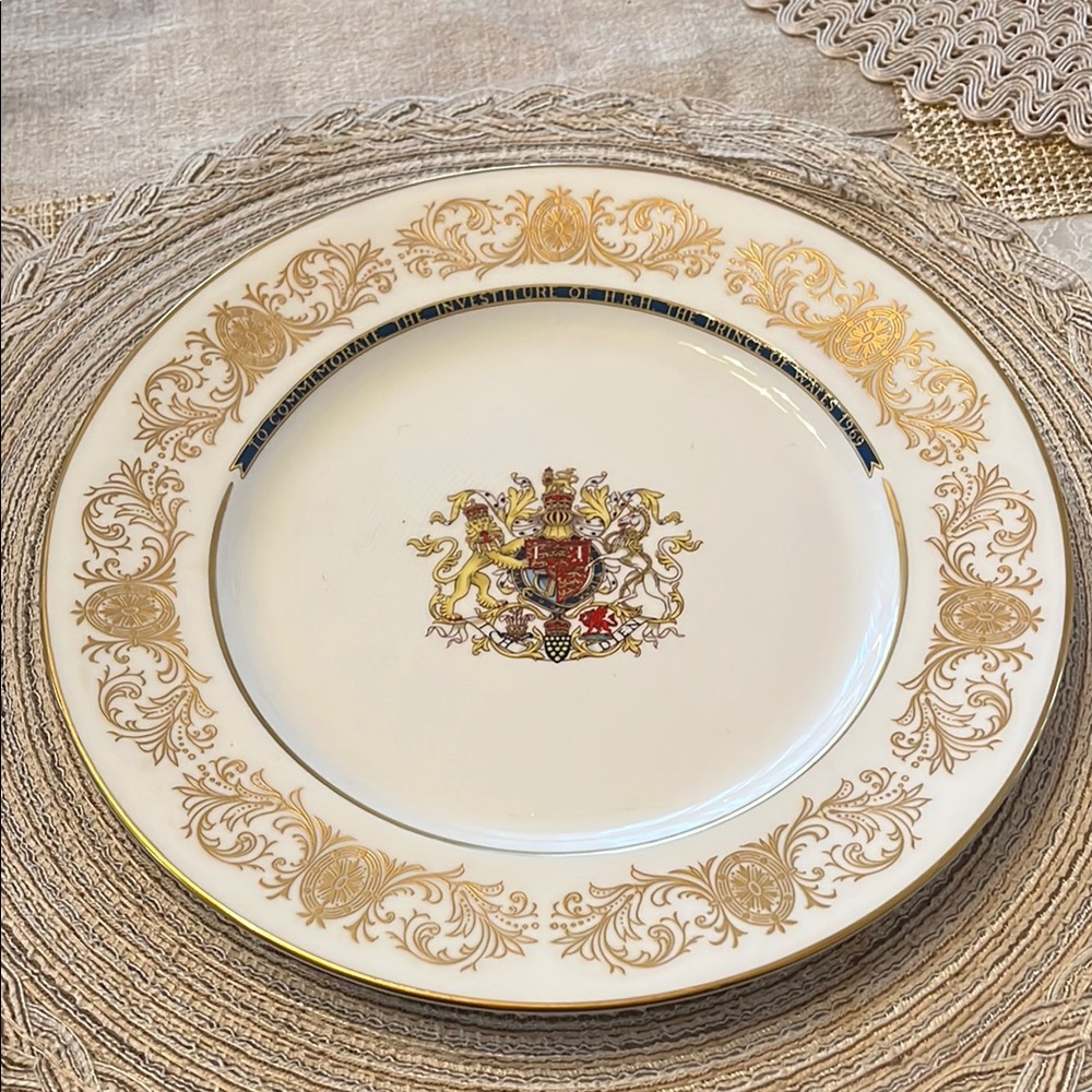 Aynsley HRH Prince Of Wales 1969 Investiture Commemorative Bone China Plate EUC